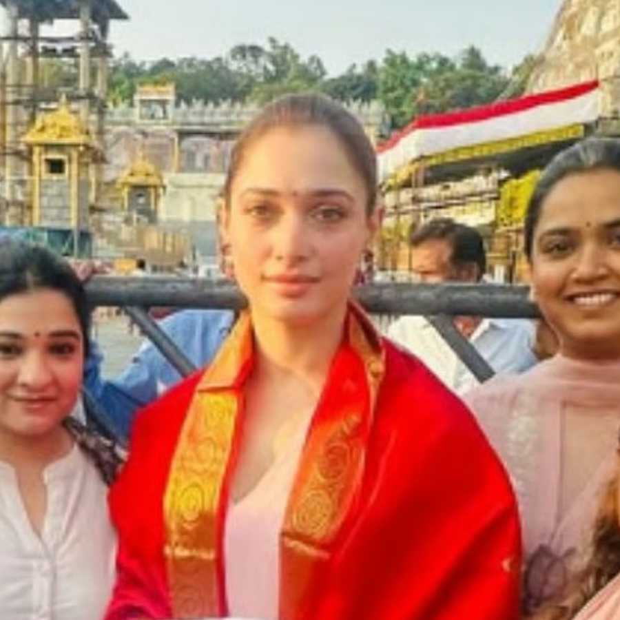 মন্দিরে তমন্না।