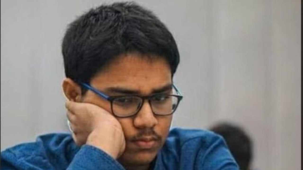 প্রাপ্তি: আরণ্যক ঘোষ।