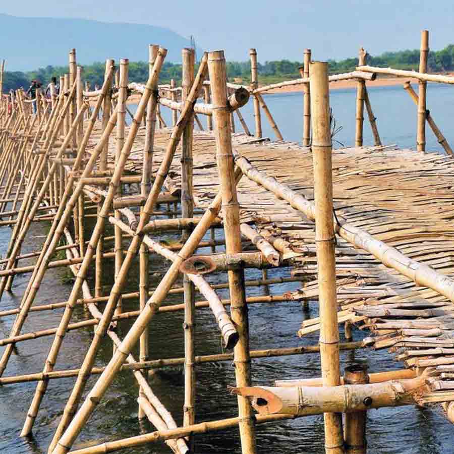 বার্নপুরে সাঁকো।