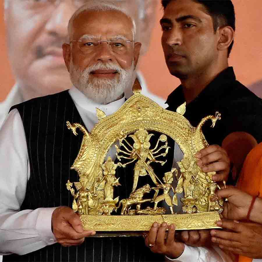 Prime Minister Narendra Modi focussed on Tribal Sentiment at Purulia and Bankura