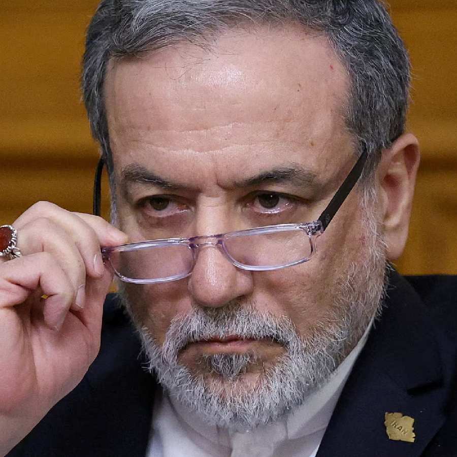 Has a rift emerged between Iran’s political and military leadership IRGC amid peace talk with US 