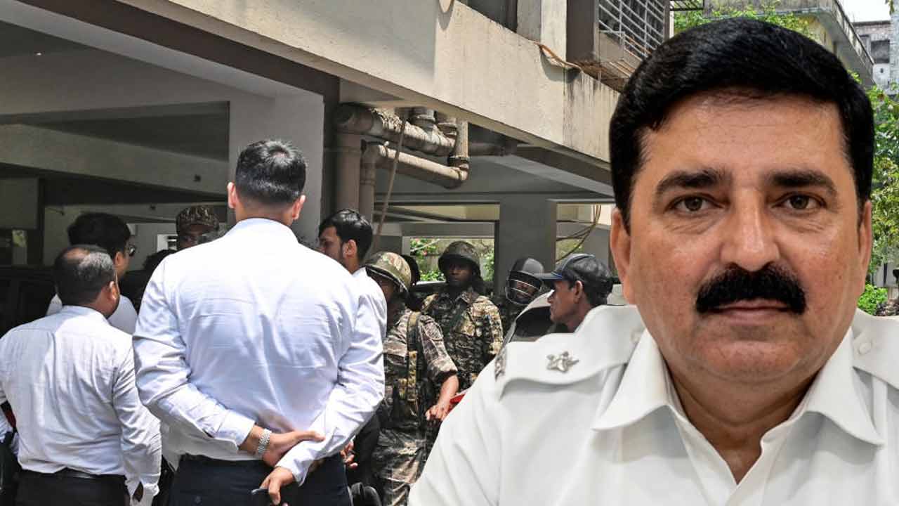 কলকাতা পুলিশের ডিসি শান্তনু সিংহ বিশ্বাস।