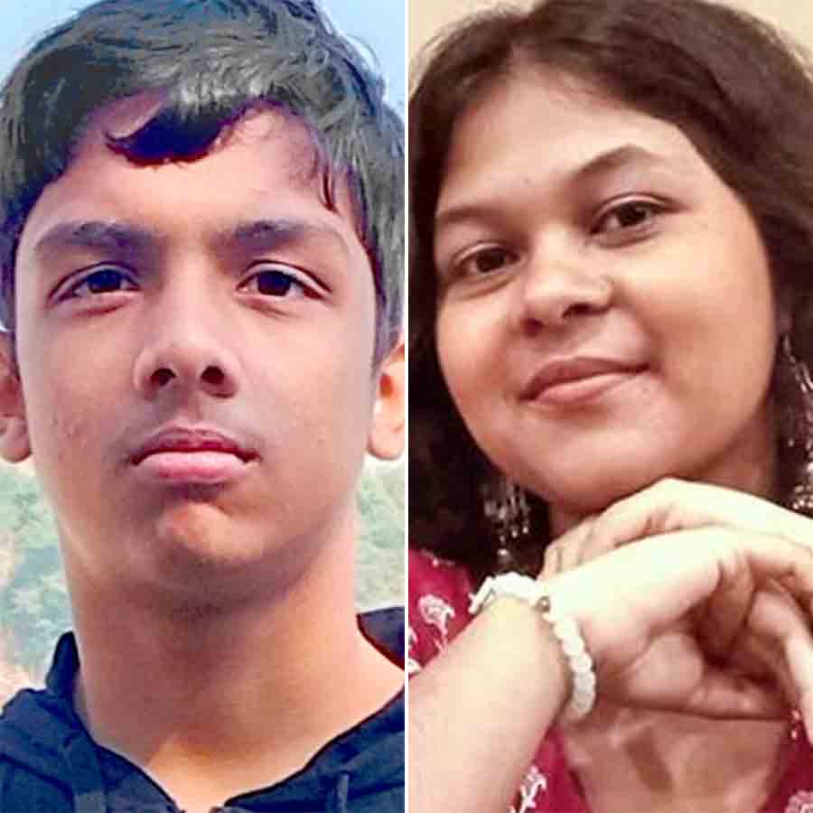 অর্ণয় গোস্বামী ও অহনা মণ্ডল।