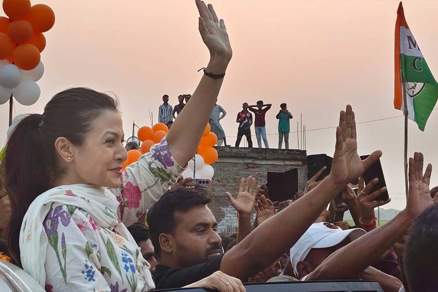 প্রথম বার নির্বাচনী প্রচারে কোয়েল মল্লিক। 