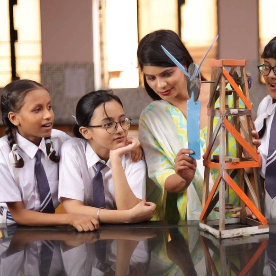 বালবাটিকা এবং প্রথম শ্রেণির জন্য ভর্তির তালিকা প্রকাশ।