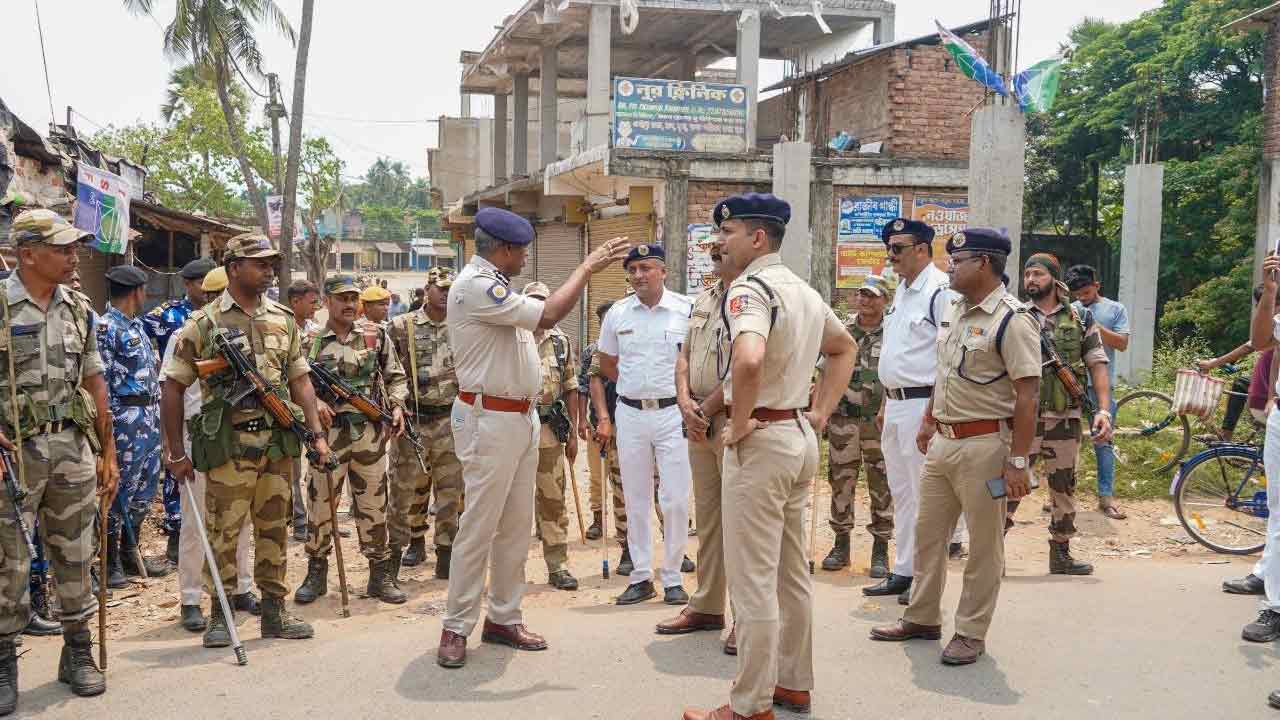 ভোটের আগে পুলিশি তৎপরতা।