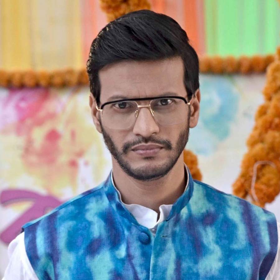 Actor Sudip Sarkar down with fever and food poisoning dgtl