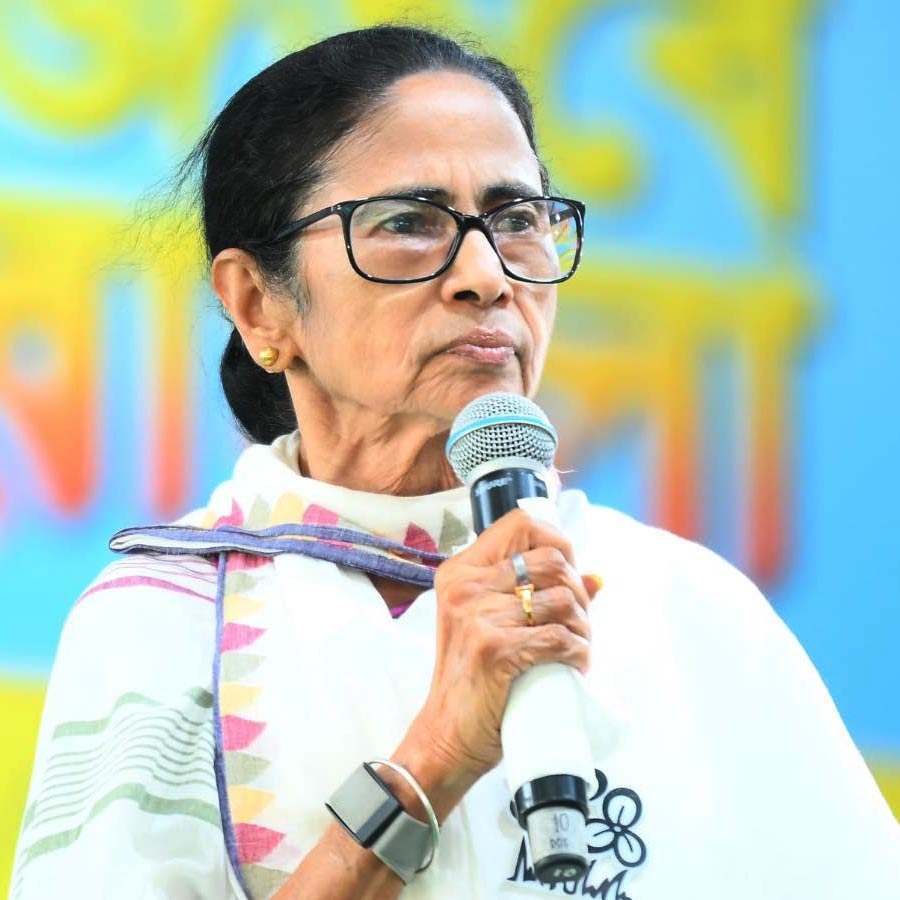 CM Mamata Banerjee engaged in door-to-door public outreach across every ward during her election campaign in Bhabanipur