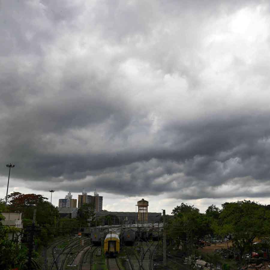 Hot conditions very likely to prevail over some districts on Thursday where first phase polling to be occurred dgtl