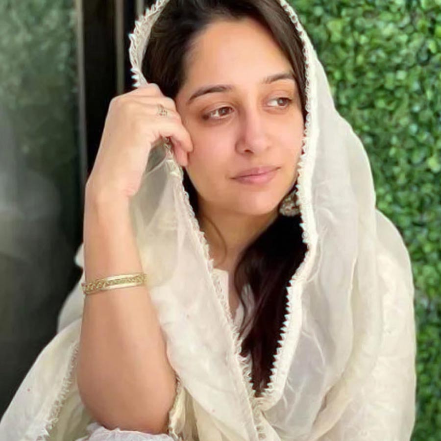 দীপিকার জীবনে নতুন বিপদ।