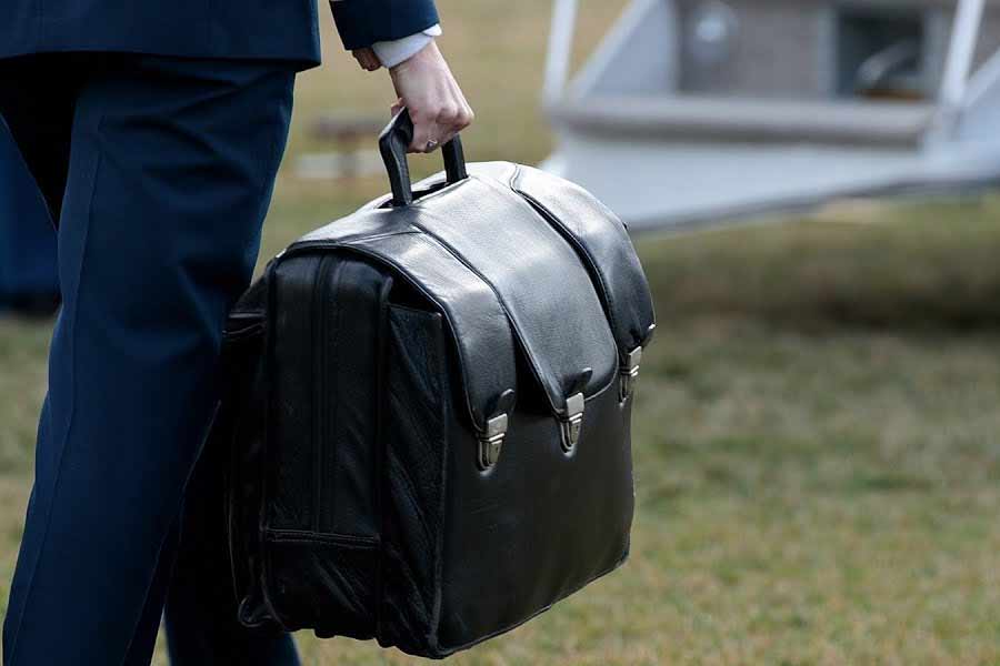 US President Donald Trump want to launch nuclear attack on Iran, says Ex-CIA analyst 