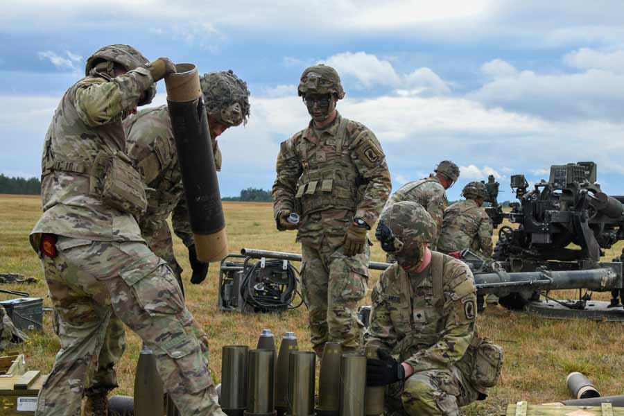 US President Donald Trump want to launch nuclear attack on Iran, says Ex-CIA analyst 