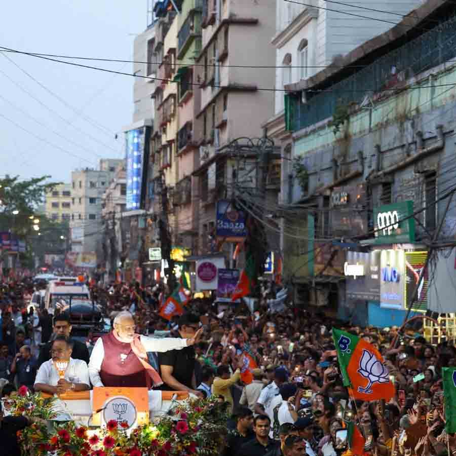 হাওড়ায় রোড - শো প্রধানমন্ত্রী নরেন্দ্র মোদীর।