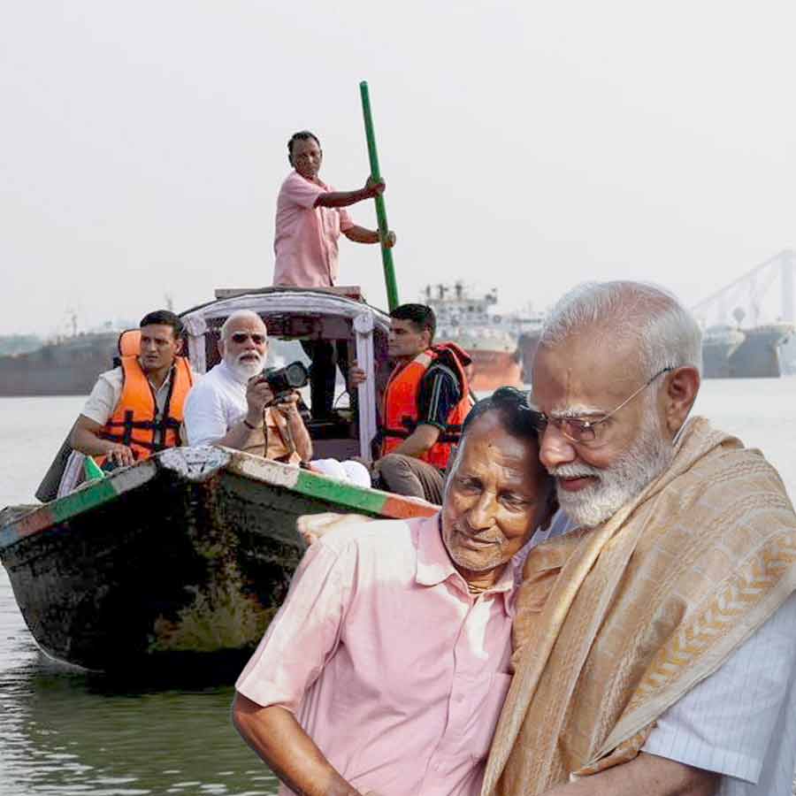 Experience of boat owner and boatman who took Prime Minister Narendra Modi on a boat ride on the Ganges