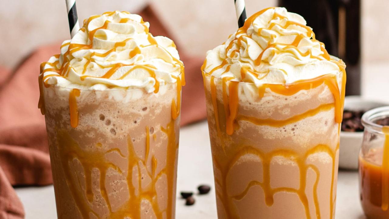 ভেন্টি ক্যারামেল ফ্র্যাপুচিনো।