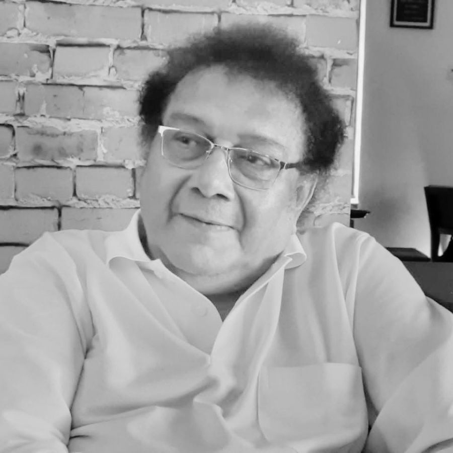 প্রয়াত বিপ্লব দাশগুপ্ত।