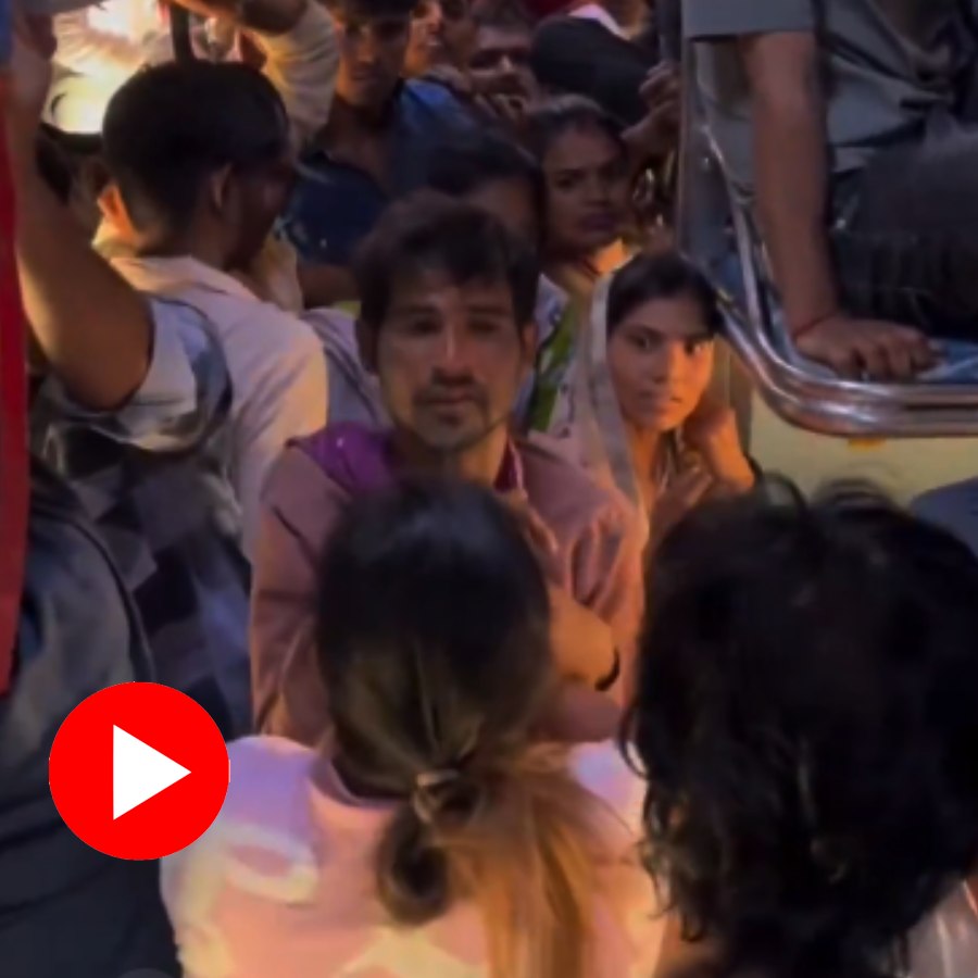 a woman beating a man inside of a train who allegedly touched her