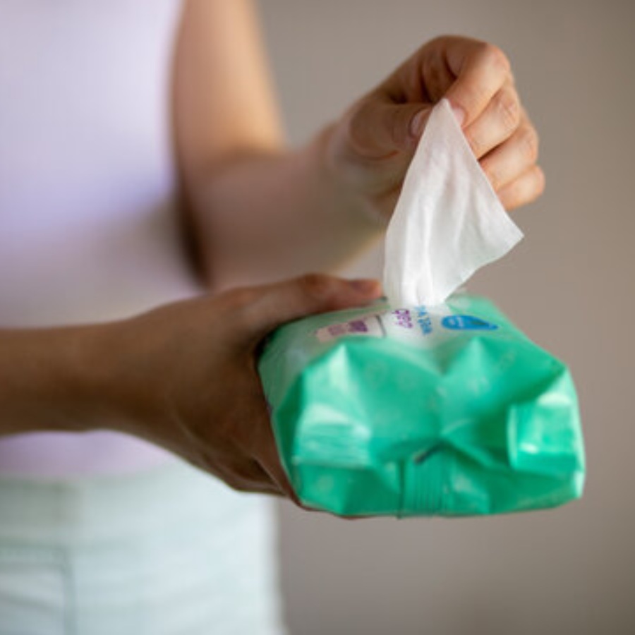 ‘ওয়েট ওয়াইপ্‌স’ কী ভাবে ত্বকের ক্ষতি করছে?