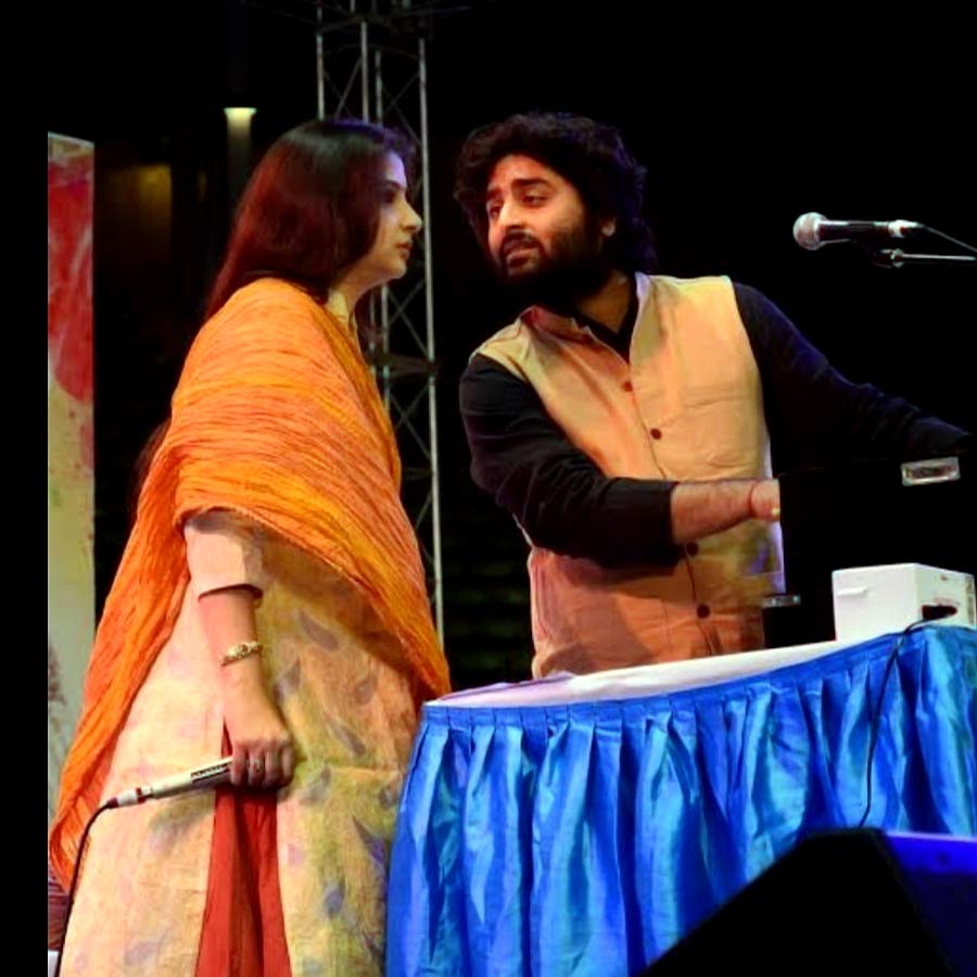 এক মঞ্চে কৌশিকী এবং অরিজিৎ।