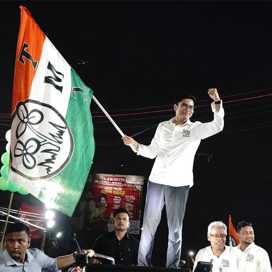 ডায়মন্ড হারবারে প্রচারে অভিষেক বন্দ্যোপাধ্যায়।