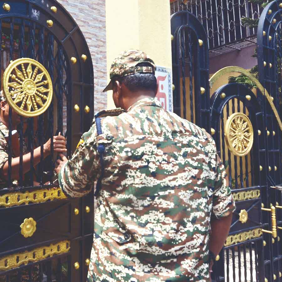 ED raids several places of Habra to find connection with money laundering ahead of second phase poll in West Bengal dgtl