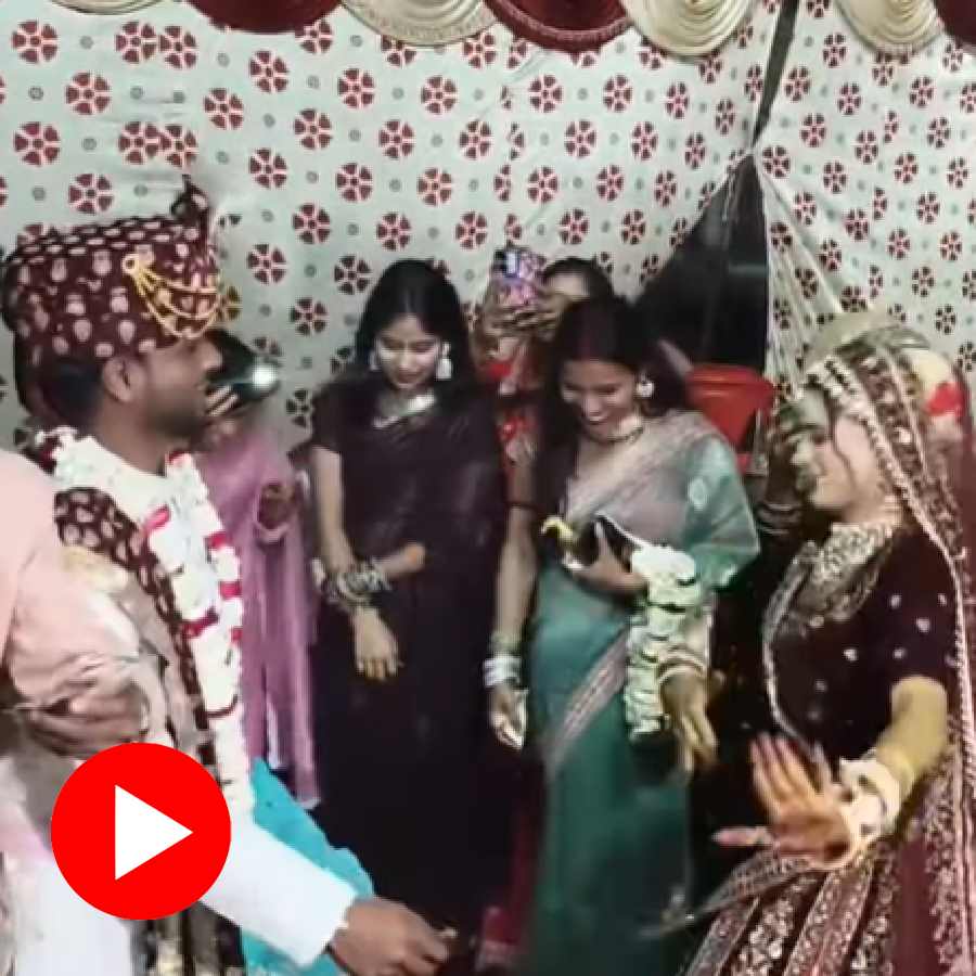 Video shows a groom started dancing after seeing face of bride
