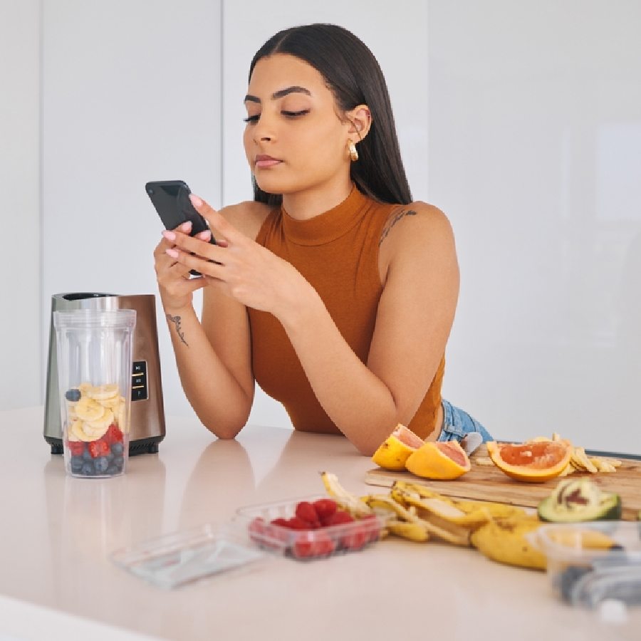 Smoothies, juices, and protein shakes may seem healthy, but they can lead to poor satiety, and insulin spikes dgtl