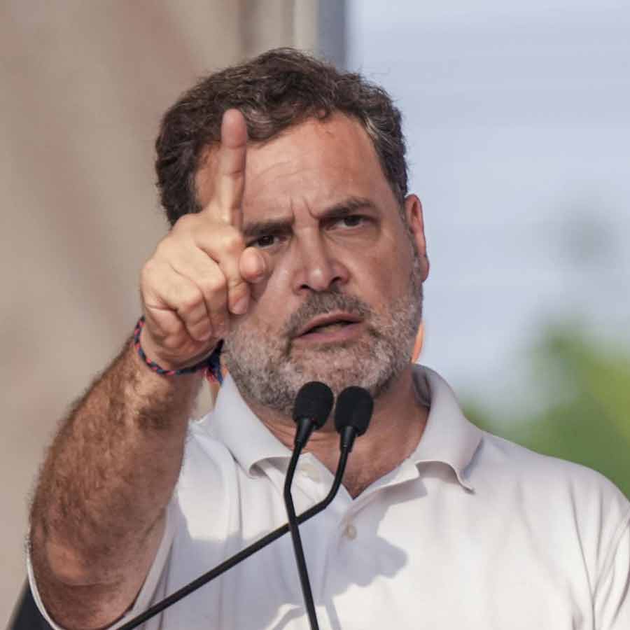 Rahul Gandhi attacks PM Narendra Modi and CM Mamata Banerjee both