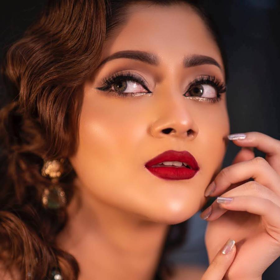 পূজা চেরী।