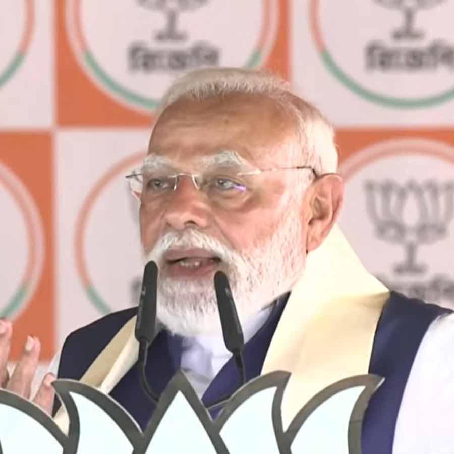 ঠাকুরনগরের সভায় প্রধানমন্ত্রী নরেন্দ্র মোদী।