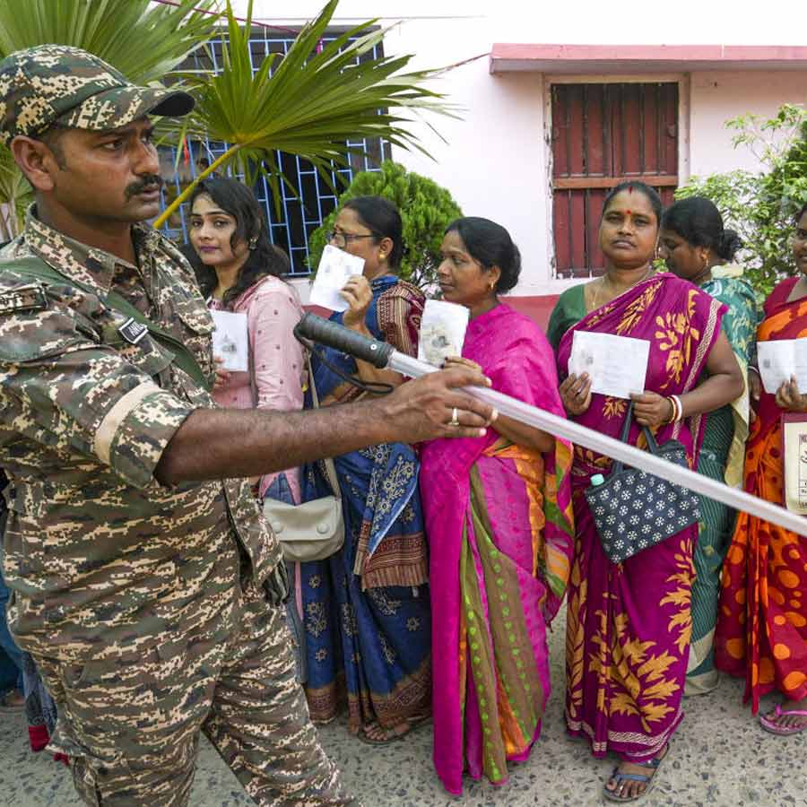 CC Camera will be installed amid 100 metres of booth CEO West Bengal stresses on free fair vote dgtld