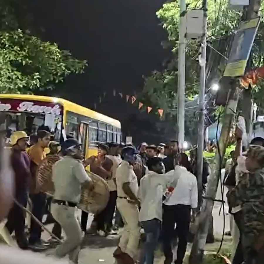 Election Commision to direct police to detect and arrest accused who involved in clashes between TMC-BJP in Jagaddal dgtl