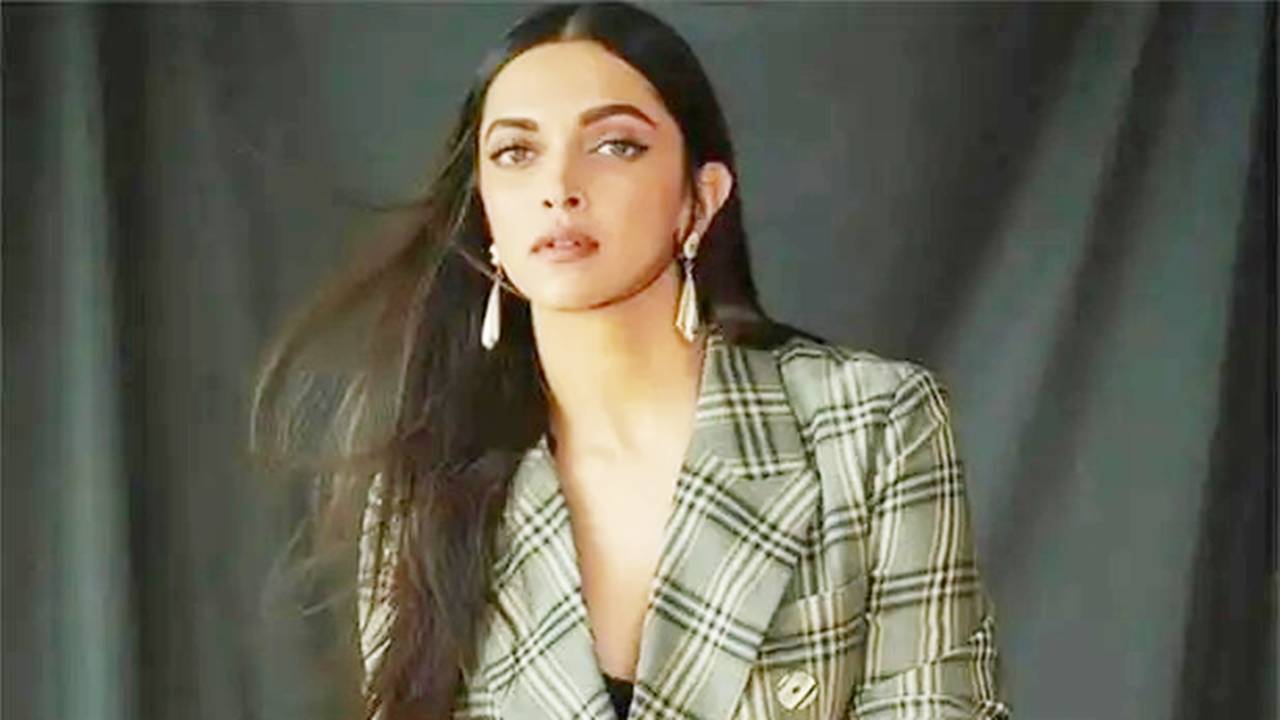 আসন্ন মাতৃত্ব নিয়েই কর্মব্যস্ত দীপিকা পাড়ুকোন।