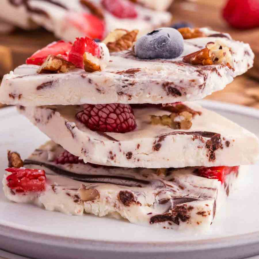 Make Delicious Frozen Yogurt Bark at Home