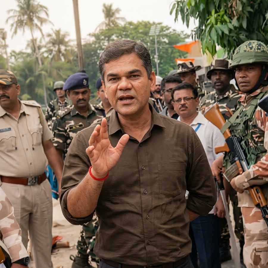 ডায়মন্ড হারবারের পুলিশ পর্যবেক্ষক অজয়পাল শর্মা।