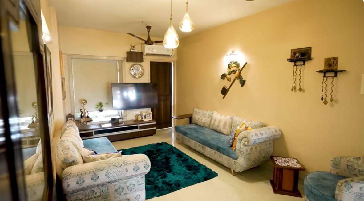 Rakesh Bedi home in Mumbai