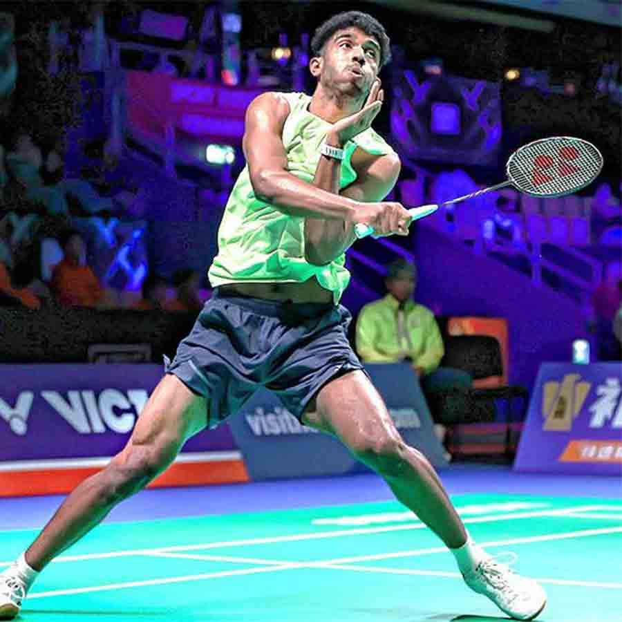 দুরন্ত: স্ট্রেট গেমে জয়ের পথে আয়ুষ।