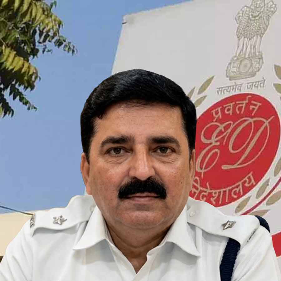 ED summoned Kolkata Police DC Shantanu Sinha Biswas in connection with Sona Pappu case dgtl