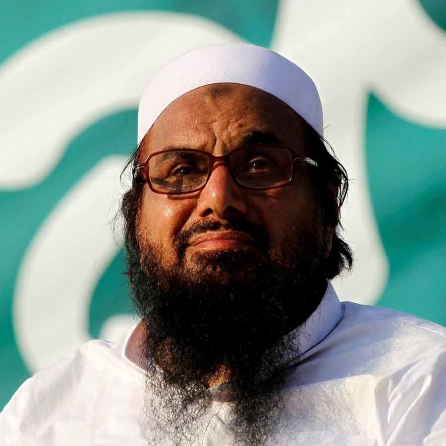 Attack on LeT member in Pakistan, died on the spot dgtl