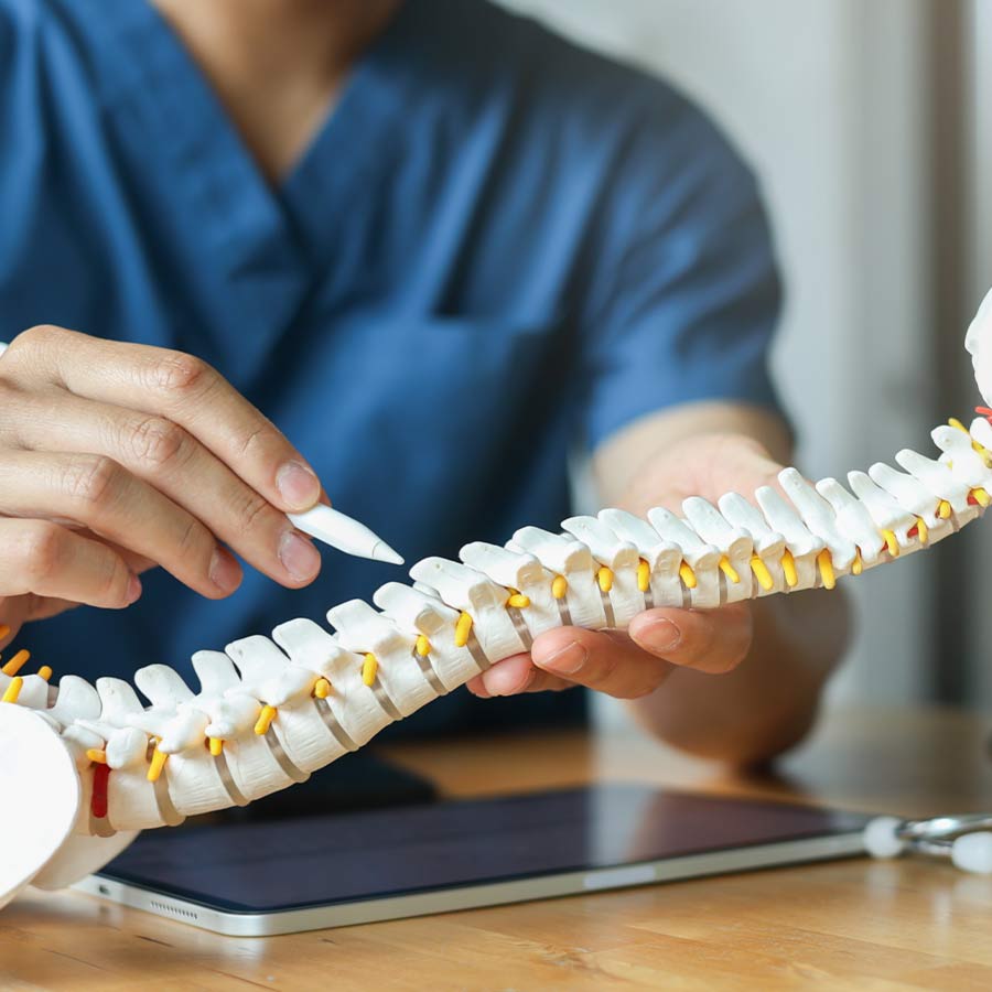 স্পাইন সার্জারি