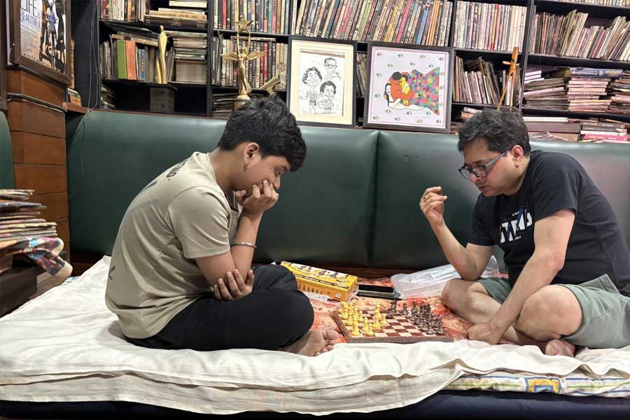 ভাইপোর সঙ্গেও ভাল বন্ধুত্ব রাহুলের দাদার। 