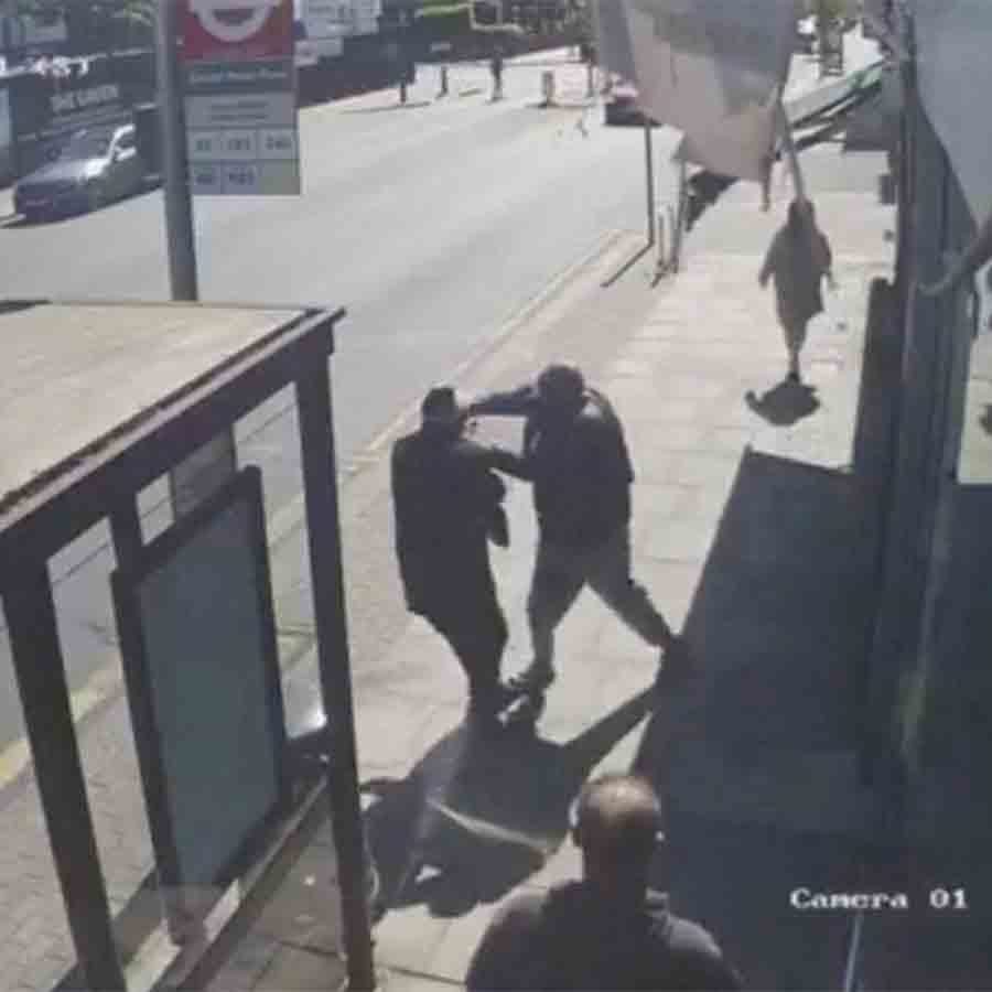 Two Jewish men have been stabbed in Golders Green area of north London dgtl