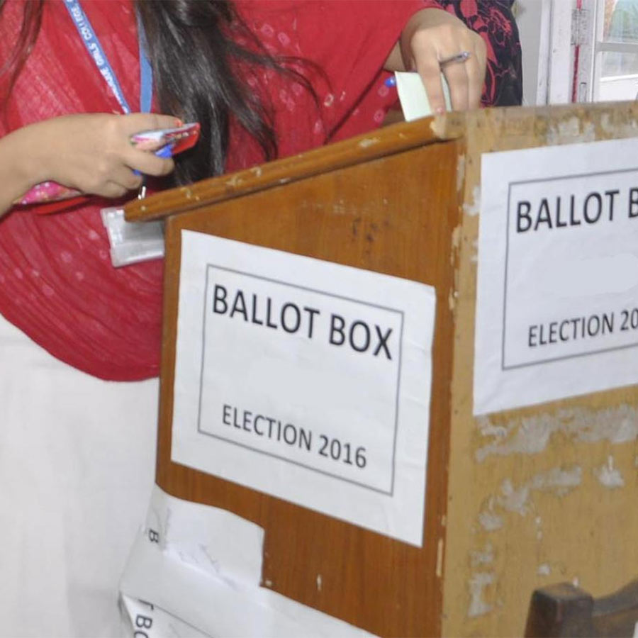 Concerns arose over the shift of student politics from ideological activism to chaotic, localized conflicts and power struggles