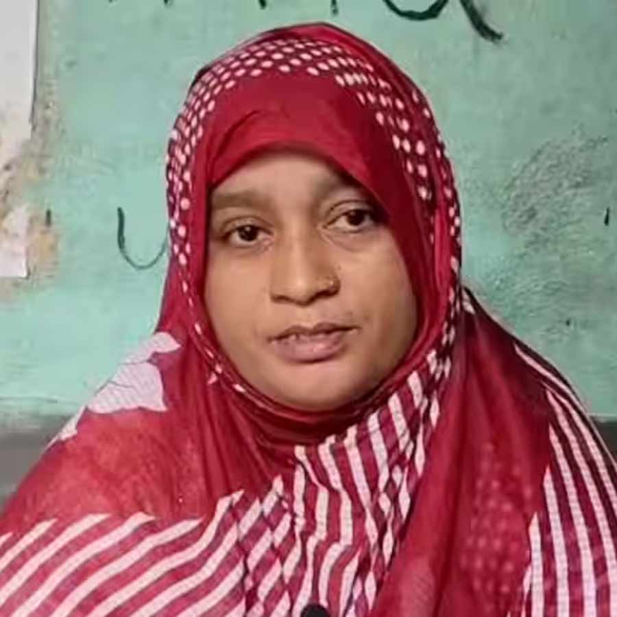 সাবিনা ইয়াসমিন।