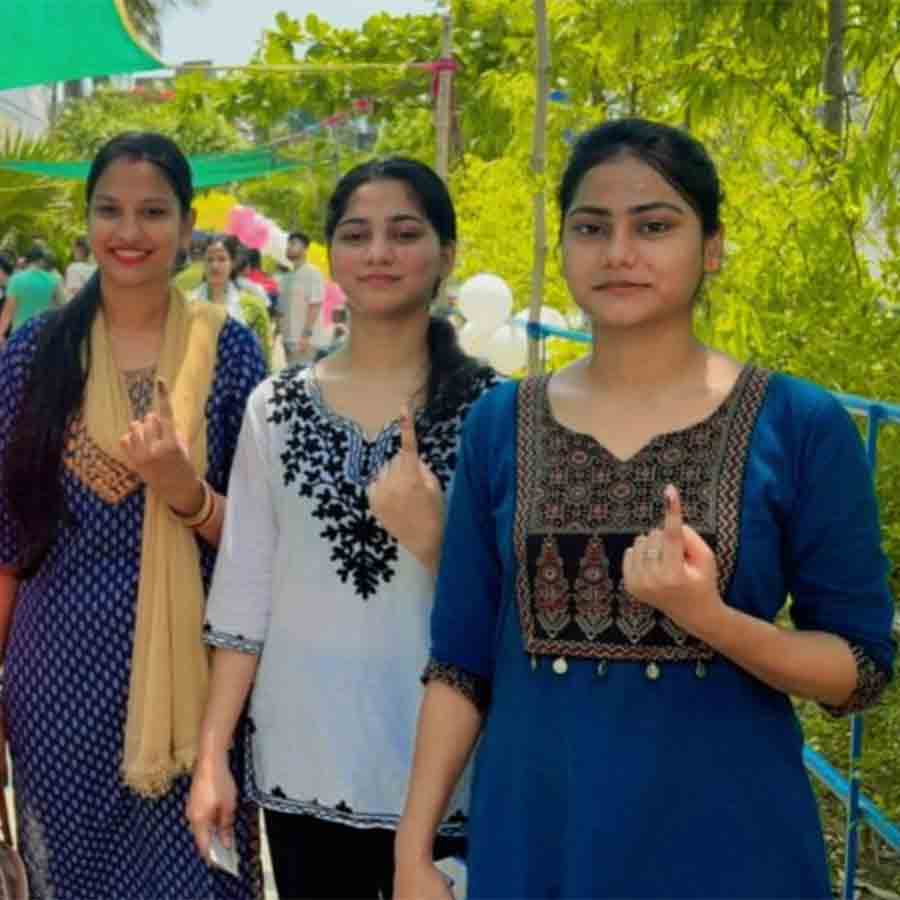 Voting percentage rise in West Bengal even after number of voters declined dgtl