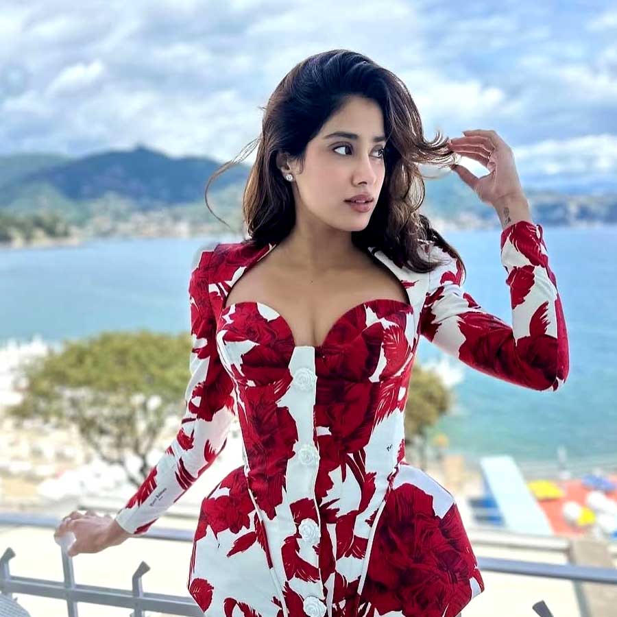 রুক্ষ চুল সহজে সামলাতে কী কী করতে পারেন?