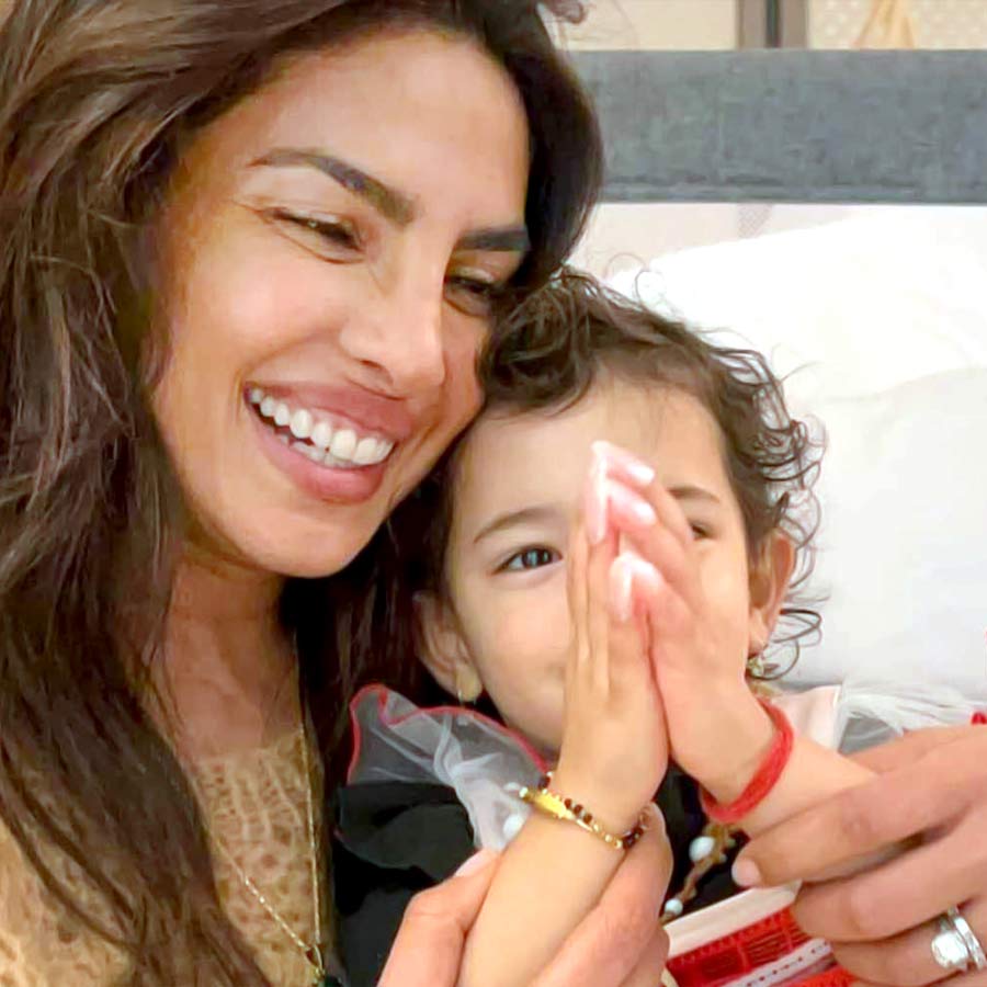 মালতীকে কী ভাবে বড় করছেন প্রিয়ঙ্কা?