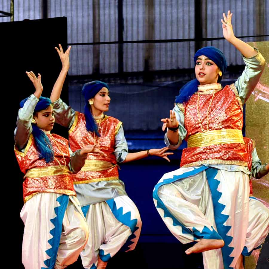 Karnataka Bans Obscene Songs and Dance in School Events dgtl