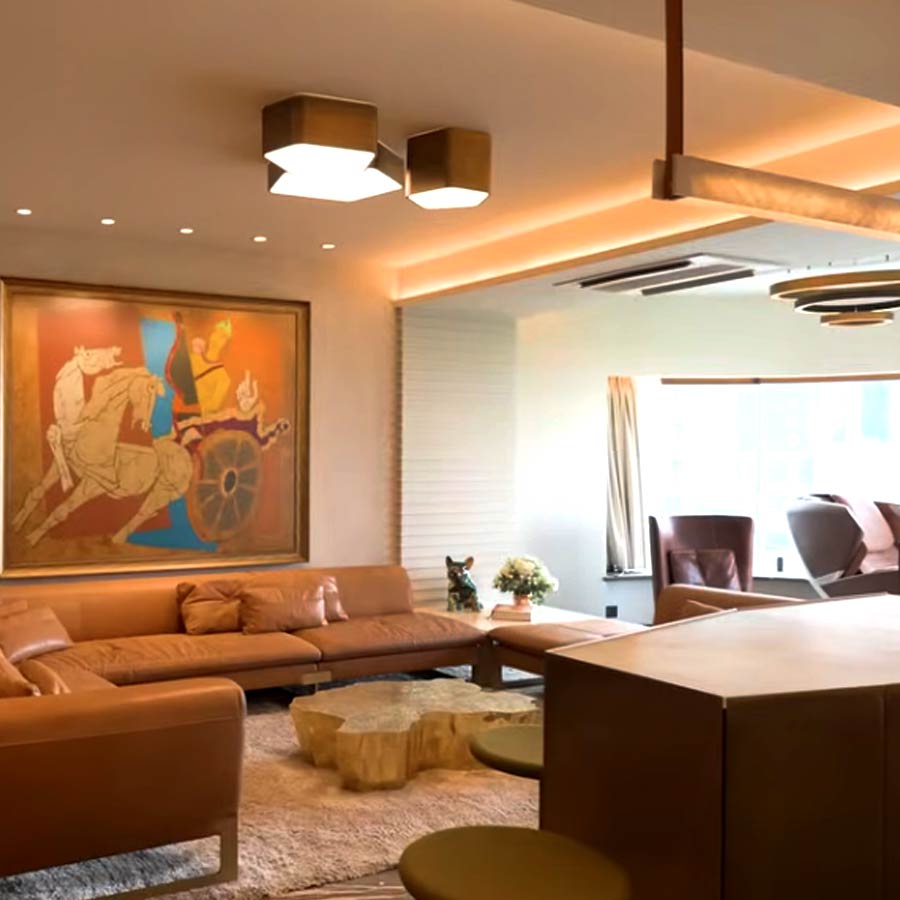 বসার ঘর।