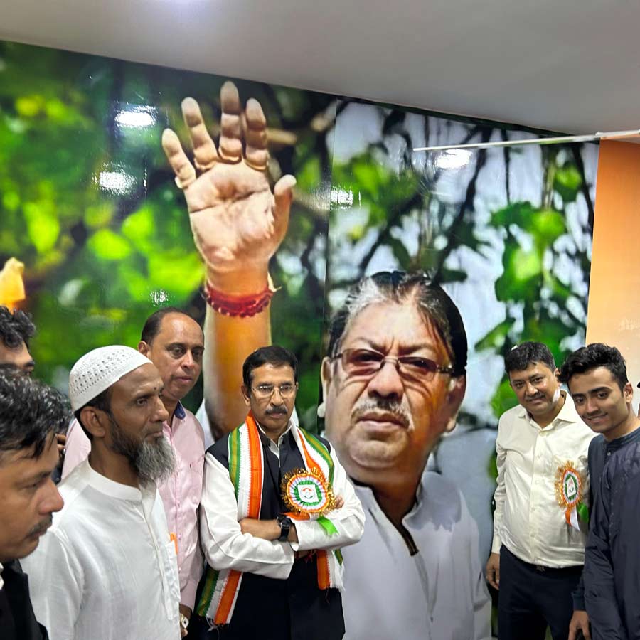 Central Kolkata Congress office returns to Mohsin Square